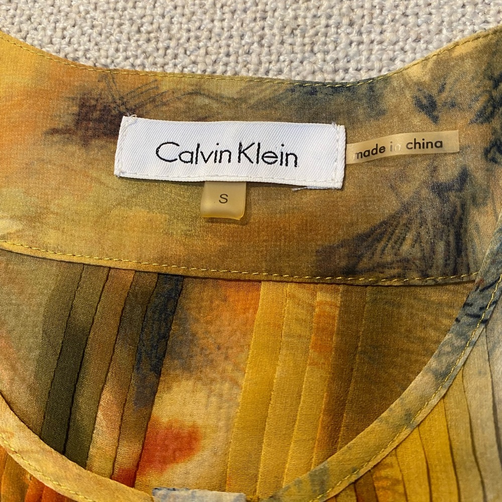 Calvin Klein Sleeveless Multi-Colored Tunic Top with Front Tie. Size S - Picture 4 of 5